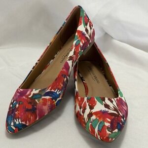 Christian Siriano Floral Pointed Toe Flats Sz 7 Spring Garden Party Chic Cottage